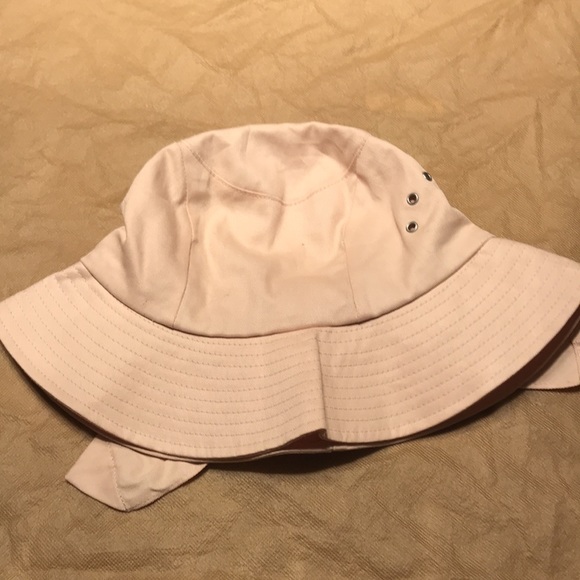 Betmar Lightweight Bucket Hat - Picture 14 of 16